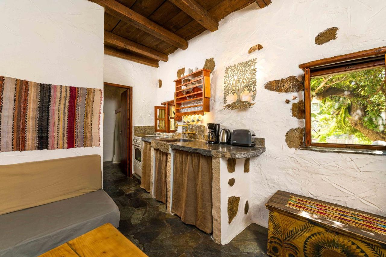Natura Cottages Makrýgialos Eksteriør bilde