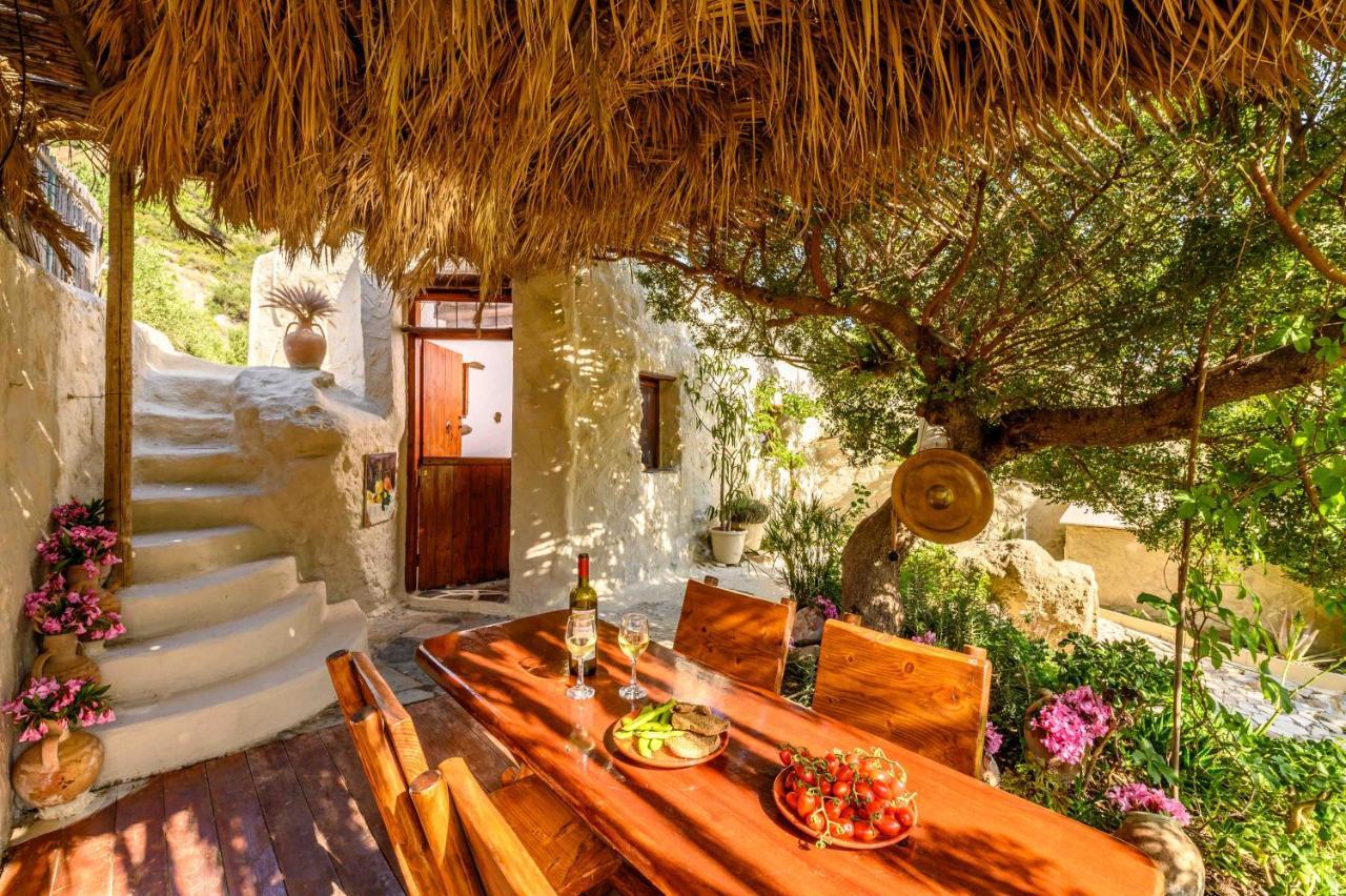 Natura Cottages Makrýgialos Eksteriør bilde