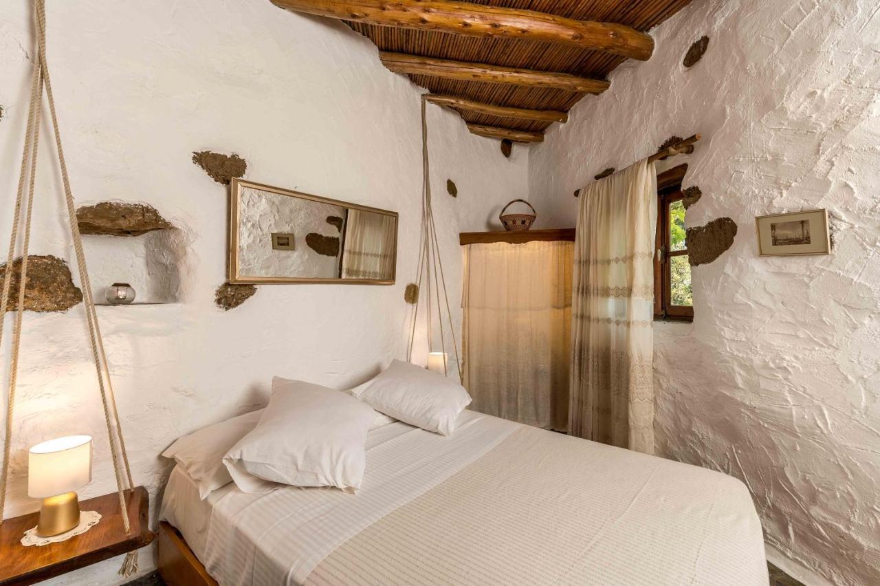 Natura Cottages Makrýgialos Eksteriør bilde