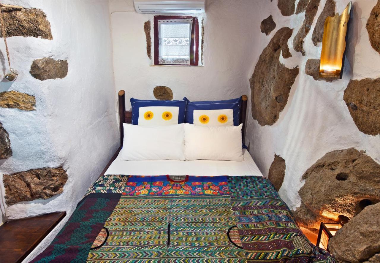 Natura Cottages Makrýgialos Eksteriør bilde