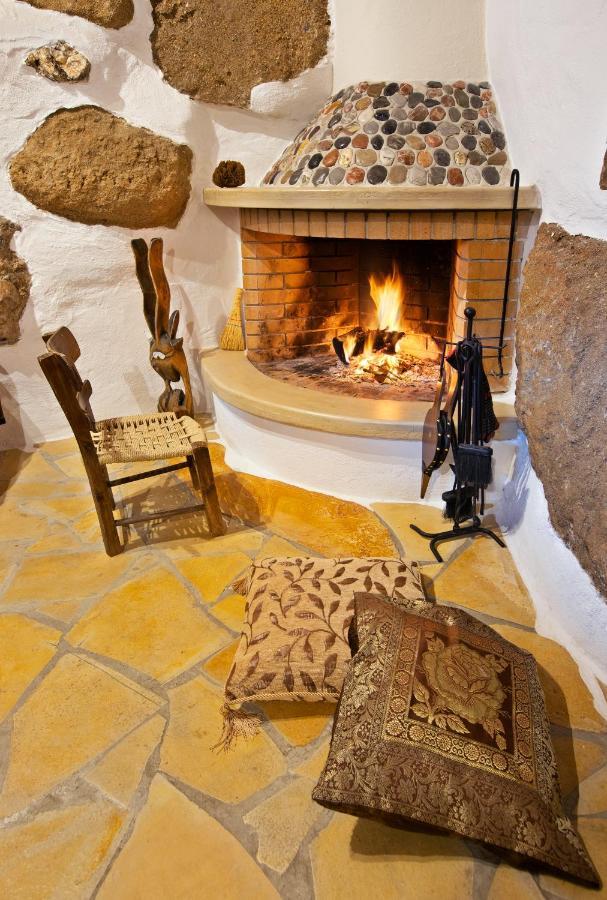 Natura Cottages Makrýgialos Eksteriør bilde