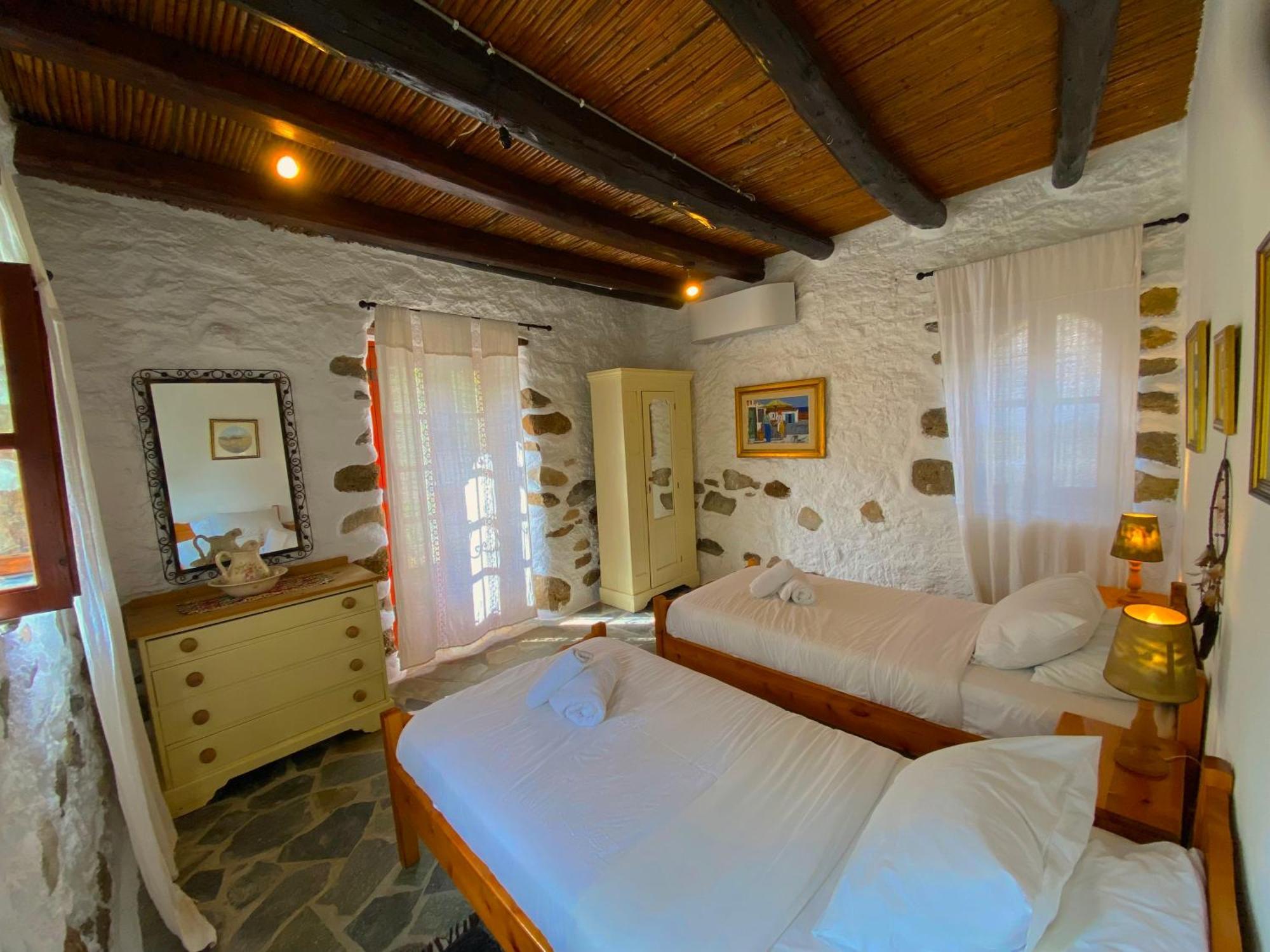 Natura Cottages Makrýgialos Eksteriør bilde